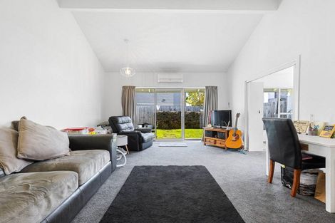 Photo of property in 76 Trafalgar Street, St Albans, Christchurch, 8014