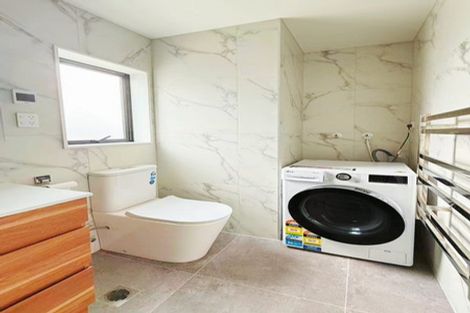 Photo of property in 18a Arrow Road, Forrest Hill, Auckland, 0620