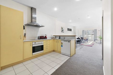 Photo of property in Stadium Garden Flats, 403/107 Thorndon Quay, Pipitea, Wellington, 6011