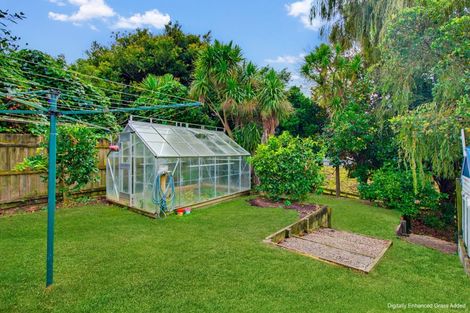 Photo of property in 6 Hull Road, Waiuku, 2123