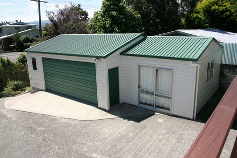 Photo of property in 8 Greenhithe Street, Waihola, Milton, 9073