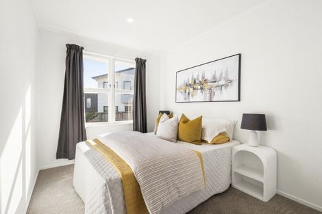 Photo of property in 8 Silver Birch Rise, Henderson, Auckland, 0612