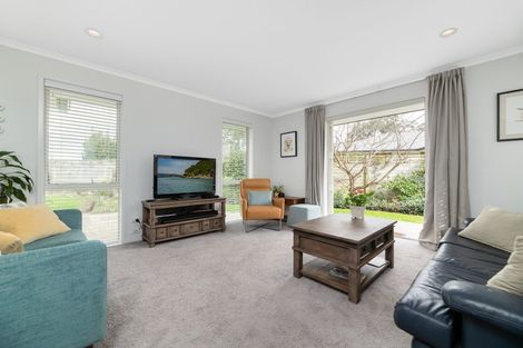 Photo of property in 33 Teal Place, Pyes Pa, Tauranga, 3112