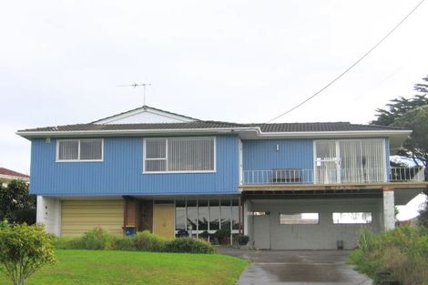 Photo of property in 119 Lincoln Park Avenue, Massey, Auckland, 0614