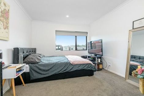 Photo of property in 38 Pennant Street, Long Bay, Auckland, 0630