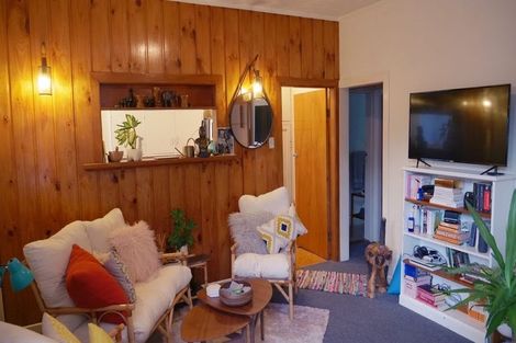 Photo of property in 71 Pirie Street, Mount Victoria, Wellington, 6011