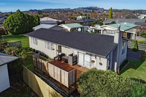 Photo of property in 2a Lipscombe Crescent, Havelock North, 4130