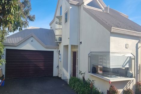 Photo of property in 2/86 Birkenhead Avenue, Birkenhead, Auckland, 0626