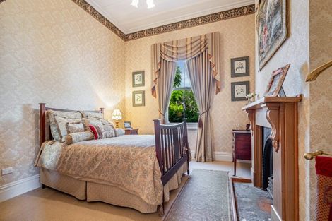 Photo of property in 41 Stanley Point Road, Stanley Point, Auckland, 0624