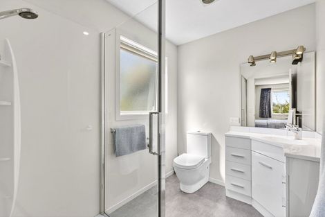 Photo of property in 1 Criffel Place, Luggate, Cromwell, 9383