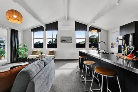 Photo of property in 22 Nevada Drive, Merrilands, New Plymouth, 4312