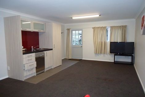 Photo of property in 3/2 Ruakiwi Road, Hamilton Lake, Hamilton, 3204