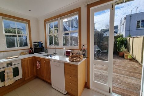 Photo of property in 18a Saint Mary Street, Thorndon, Wellington, 6011