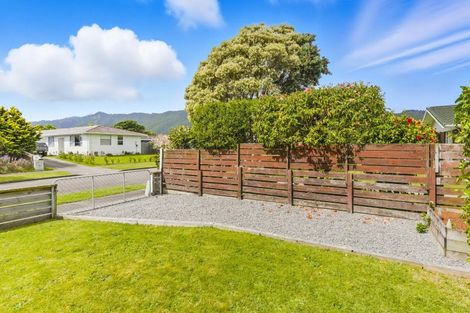 Photo of property in 26a Matai Street, Waikanae, 5036