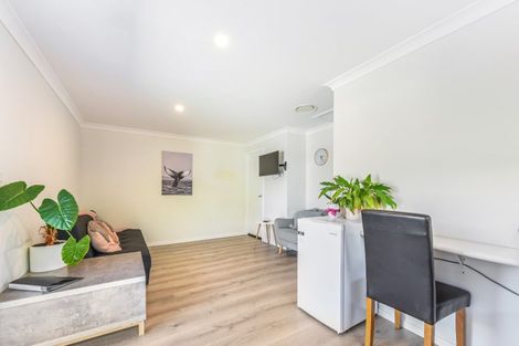 Photo of property in 8 Victoria Close, Picton, 7220