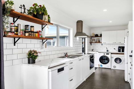 Photo of property in 8 Watarawi Place, Whakatane, 3120