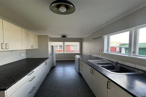 Photo of property in 28 Camperdown Road, Miramar, Wellington, 6022