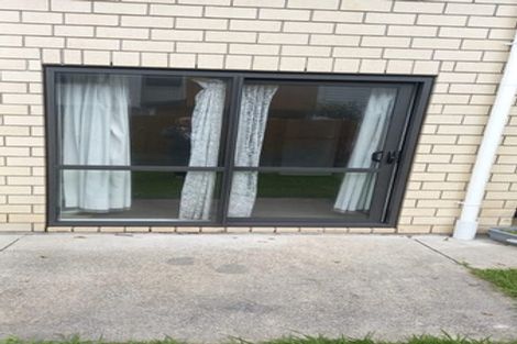 Photo of property in 1/22 Nikau Street, New Lynn, Auckland, 0600