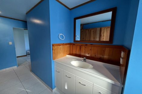 Photo of property in 18 Sir George Back Street, Opua, 0200