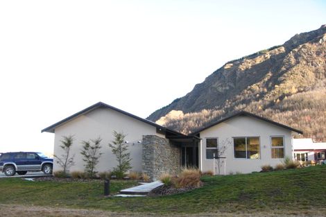 Photo of property in Butel Park, 50 Essex Avenue, Arrowtown, 9302