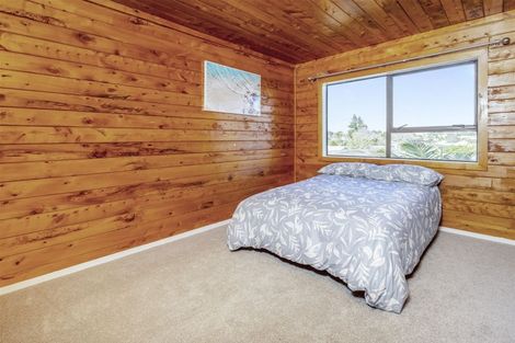 Photo of property in 60 Hamilton Drive, Waiuku, 2123