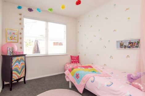 Photo of property in 43b Abraham Crescent, Milson, Palmerston North, 4414