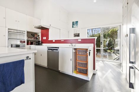 Photo of property in 5 Rydal Place, Southgate, Wellington, 6023