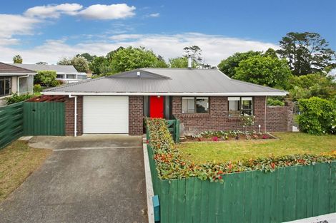 Photo of property in 1 Heron Place, Waiuku, 2123