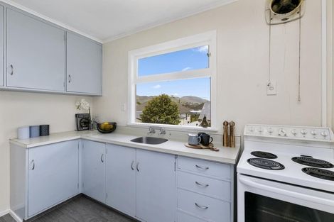 Photo of property in 18a Barraud Street, Avalon, Lower Hutt, 5011