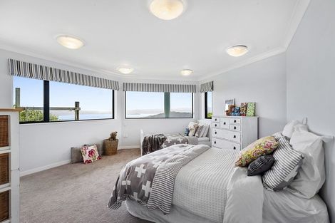 Photo of property in 33 Mitchell Street, Brooklyn, Wellington, 6021