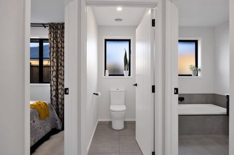 Photo of property in 11 Rua Place, Bell Block, New Plymouth, 4312