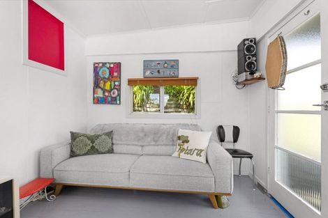 Photo of property in 26 Lily Street, Raglan, 3225