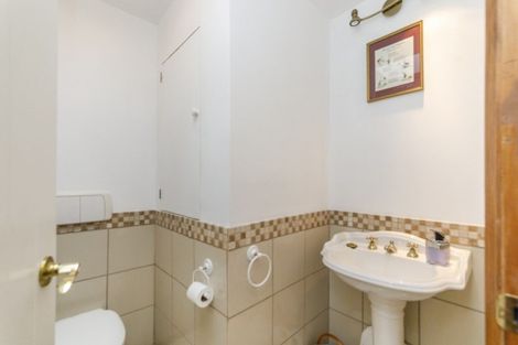 Photo of property in 18 Riverbank Road, Tiakitahuna, Palmerston North, 4477