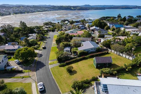 Photo of property in 10 Gerontius Lane, Snells Beach, 0920