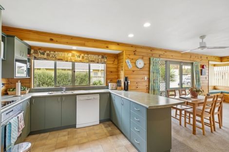 Photo of property in 97h Settlement Road, Papakura, 2110