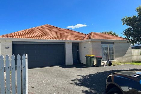 Photo of property in 1/171 Botany Road, Botany Downs, Auckland, 2010