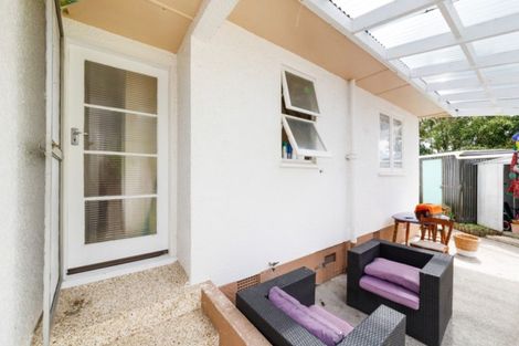 Photo of property in 2/24 Birmingham Street, Takaro, Palmerston North, 4412