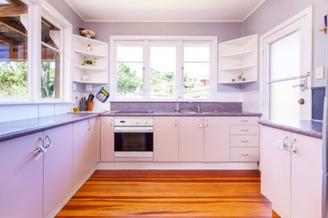 Photo of property in 3 Upjohn Street, Brooklands, New Plymouth, 4310