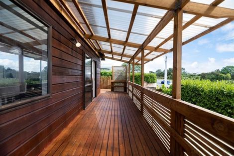 Photo of property in 1/253 Glenfield Road, Hillcrest, Auckland, 0627