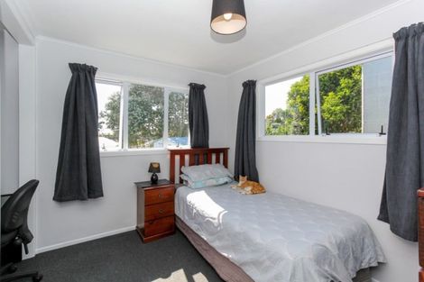 Photo of property in 18 Raniera Street, Glen Avon, New Plymouth, 4312