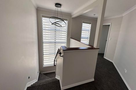 Photo of property in 19 Artesia Close, Shamrock Park, Auckland, 2016