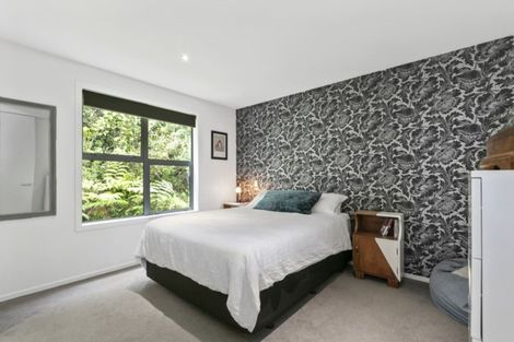 Photo of property in 10 Otonga Heights, Maungaraki, Lower Hutt, 5010