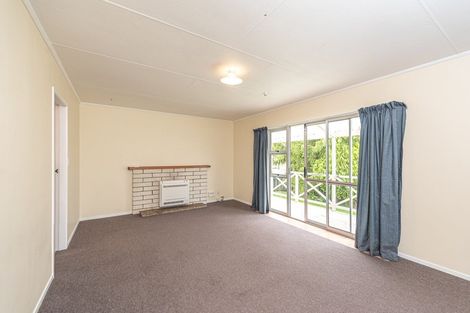 Photo of property in 15 Massey Street, Aramoho, Whanganui, 4500