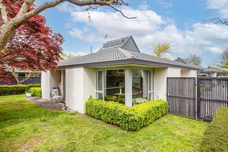 Photo of property in 1/195b Wairakei Road, Bryndwr, Christchurch, 8053