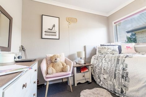 Photo of property in 6 Harvard Court, Melville, Hamilton, 3206