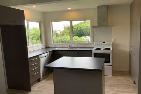 Photo of property in 25a Wattle Grove, Maungaraki, Lower Hutt, 5010