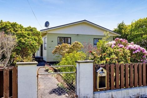 Photo of property in 61 Ngatai Street, Manaia, 4612