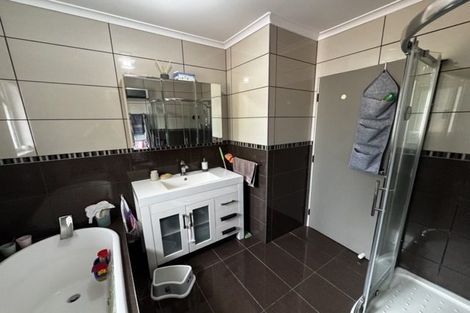 Photo of property in 49 Mack Place, Red Hill, Papakura, 2110