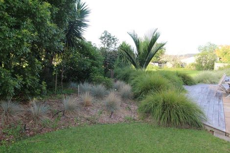 Photo of property in 65 Rhinevale Close, Henderson, Auckland, 0612