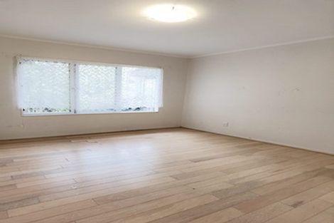 Photo of property in 16 Redoubt Road, Goodwood Heights, Auckland, 2105